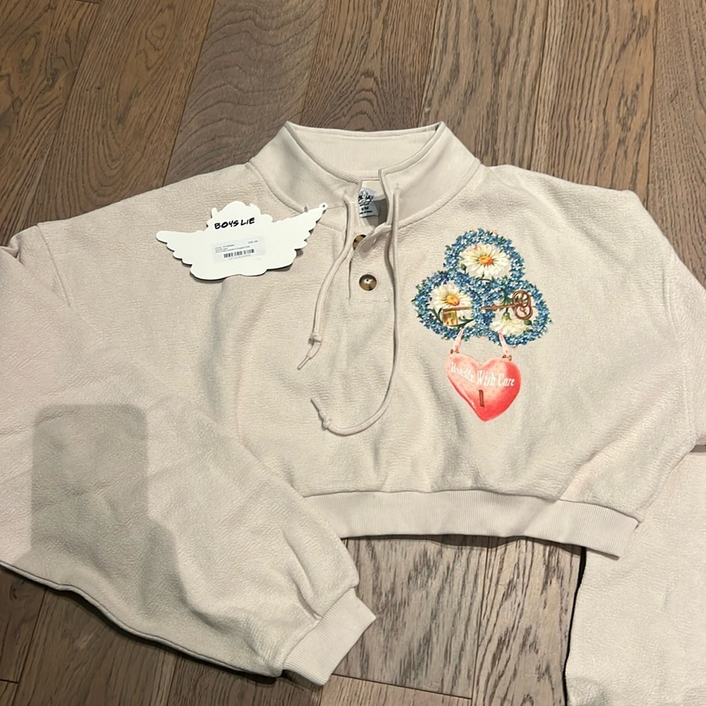 NWT BOYS LIE Cropped Sweatshirt Small/Medium Cream/Beige
